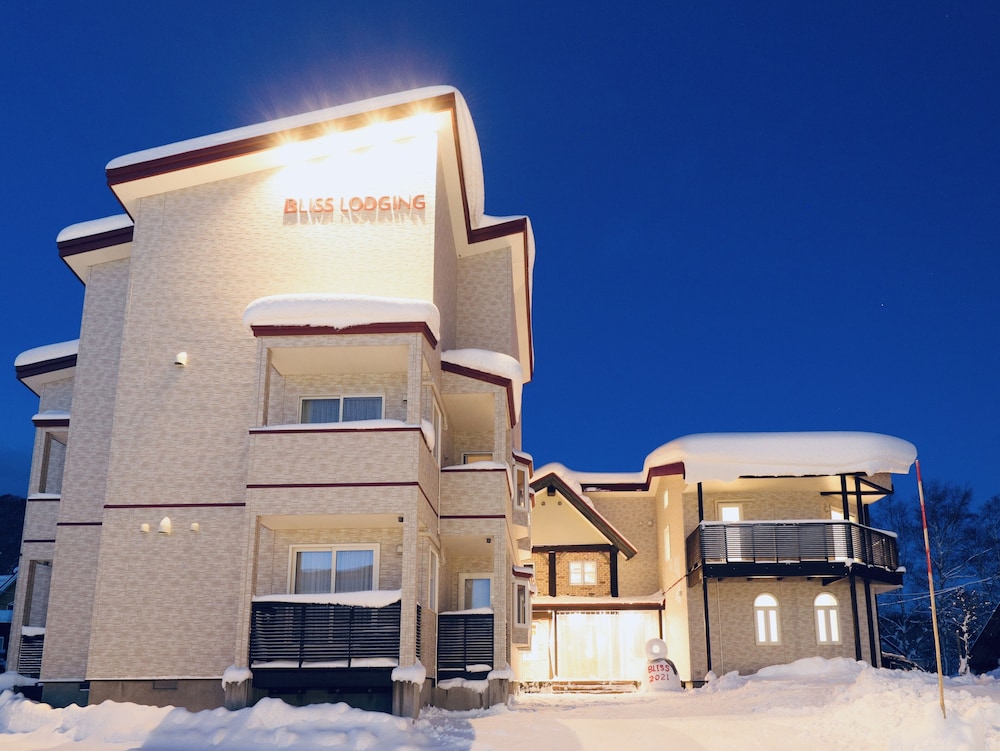 Bliss Lodging 4/44