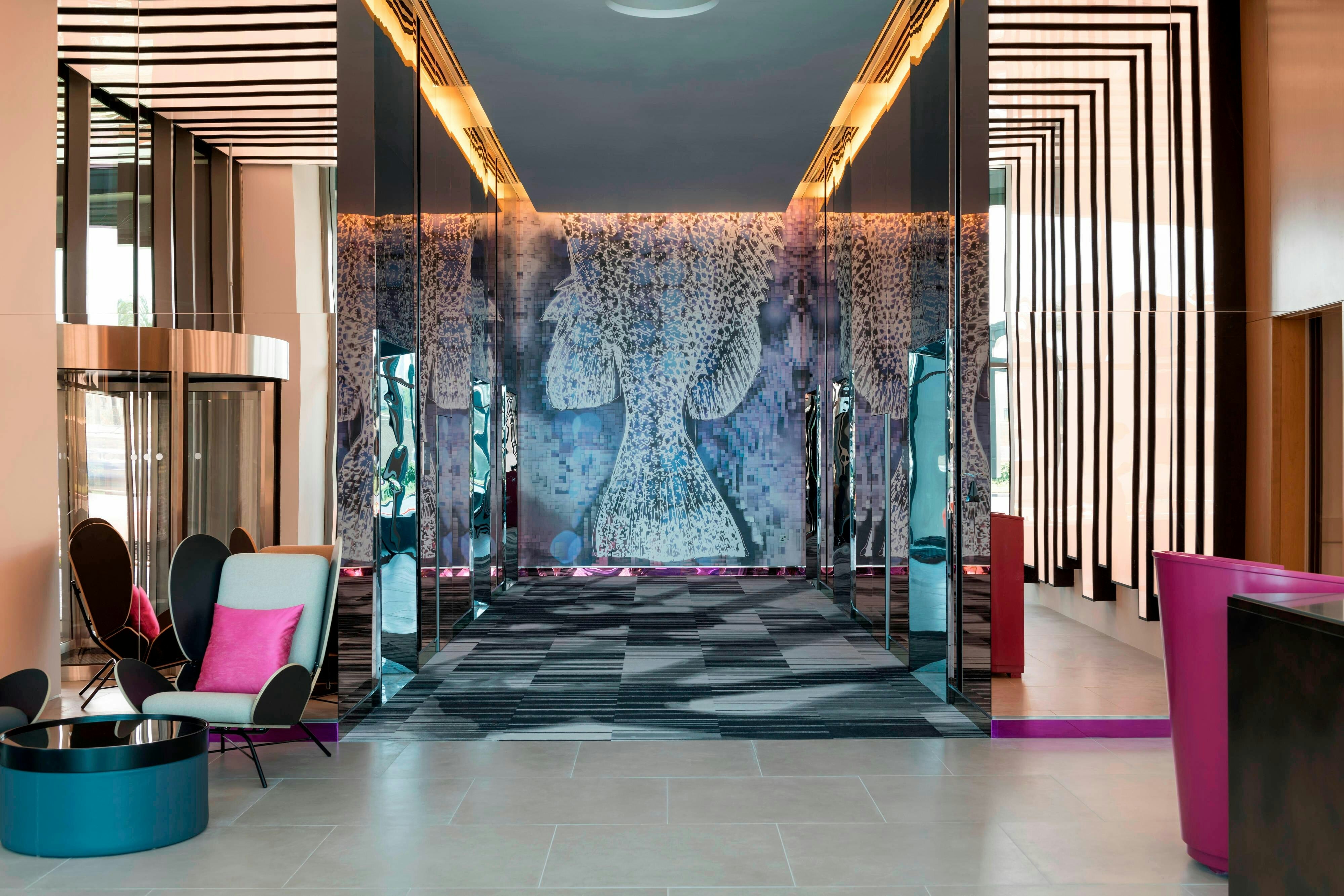 Aloft Dubai Creek 32/63