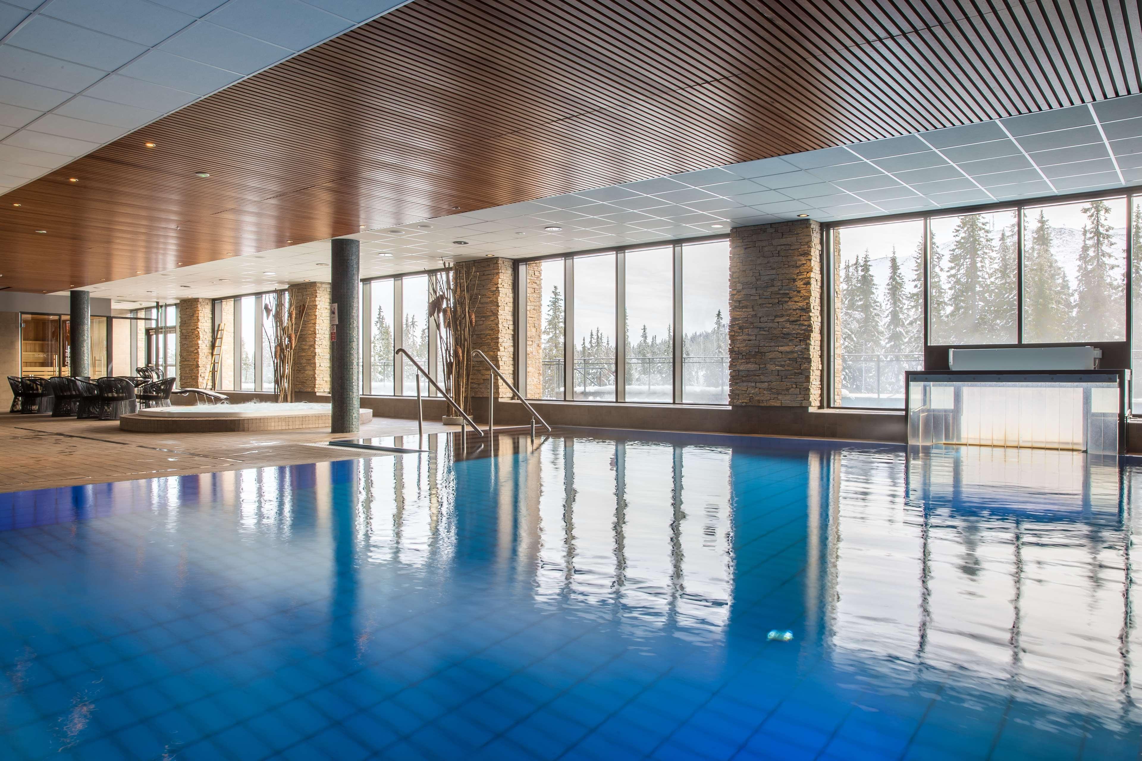 Radisson Blu Mountain Resort & Residences 5/50