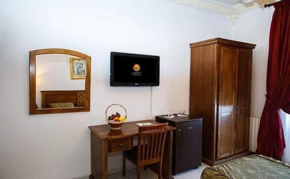 Lobby at Hotel Kerdada, BOUSSAADA