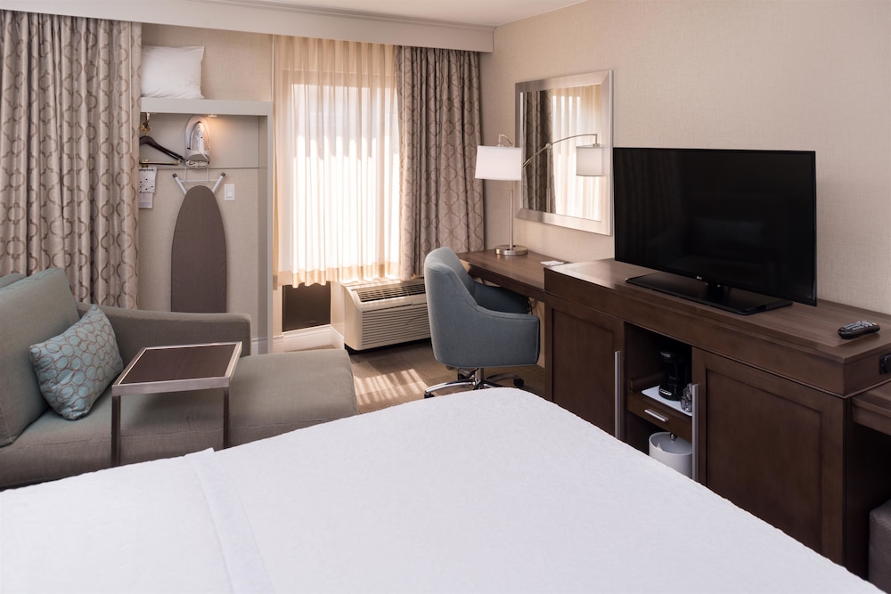 Hampton Inn Los Angeles West Covina 14/52