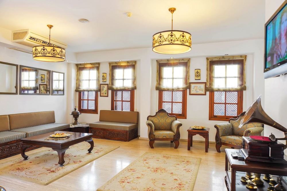 Argos Hotel - Adults Only 53/75