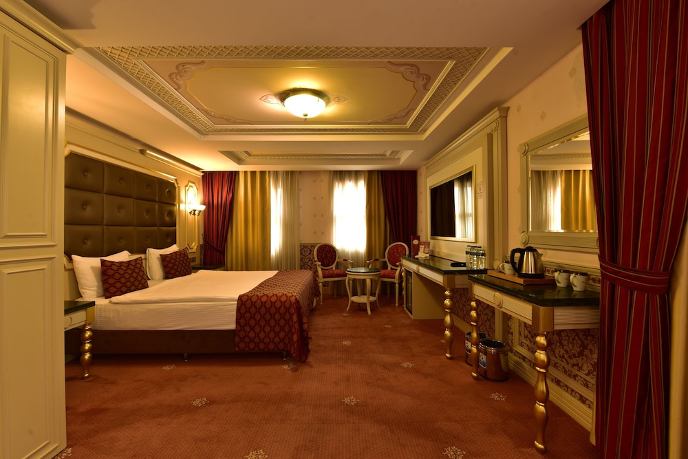 Meserret Palace Hotel 12/50