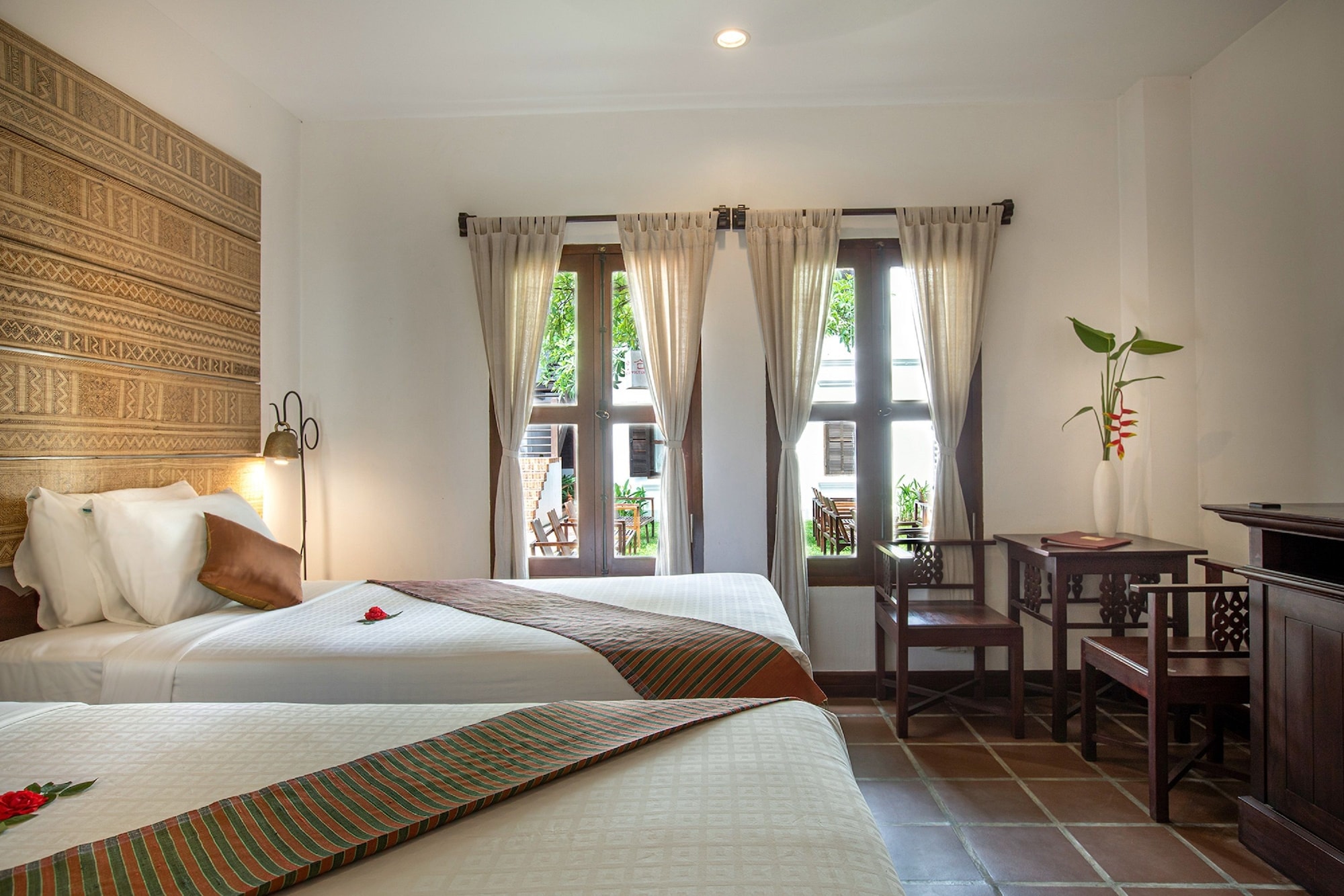 Palace Twin، Victoria Xiengthong Palace 5/8