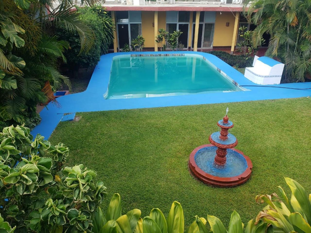 Hotel Del Valle 44/45