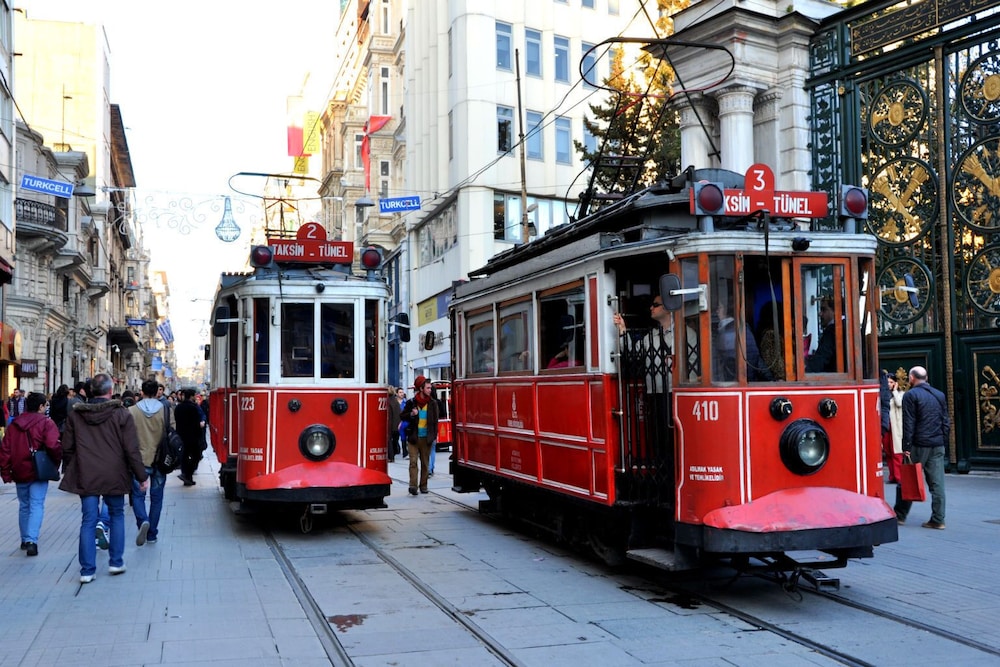 Hotel V Plus Taksim 63/70