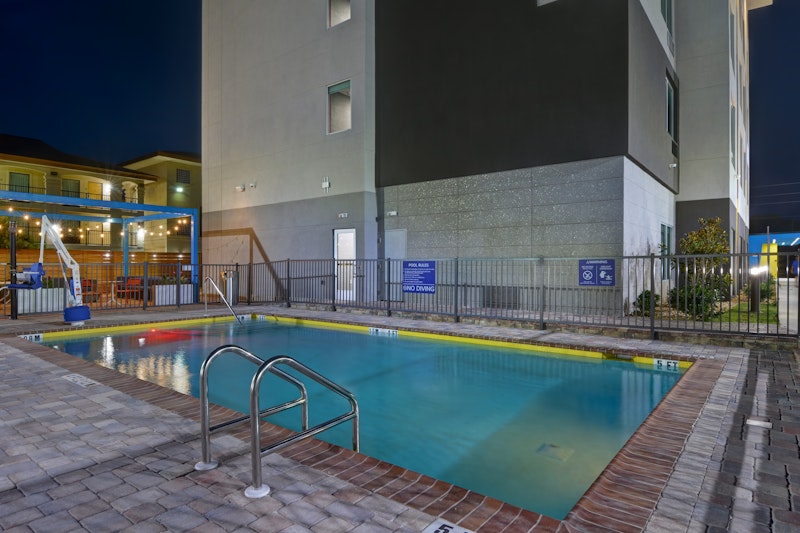 Tru By Hilton Fort Walton Beach 12/21