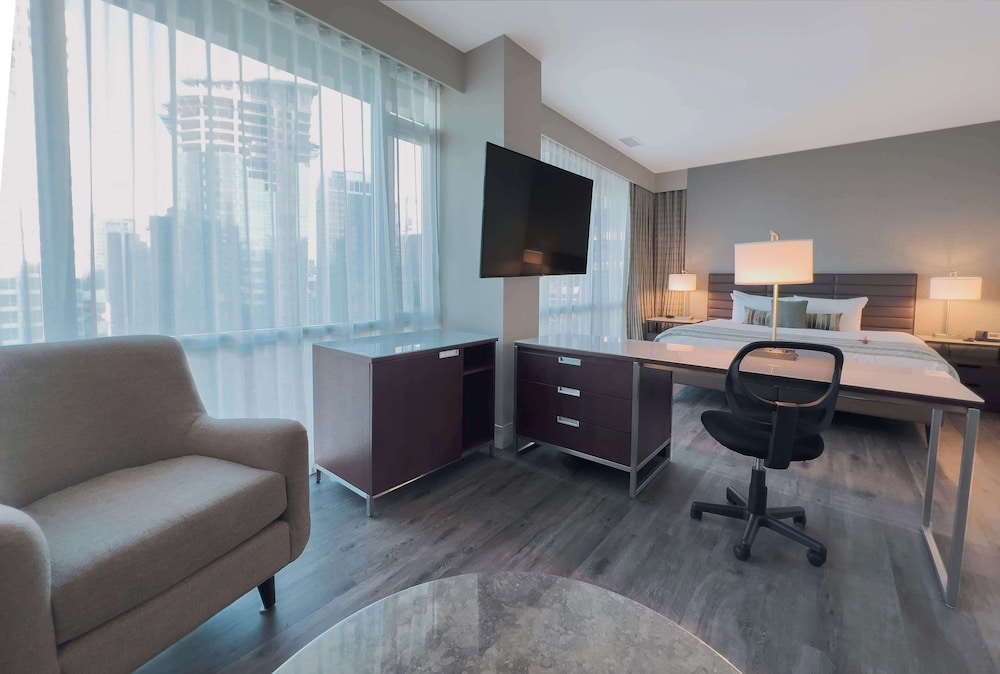 Coast Coal Harbour Hotel 42/64