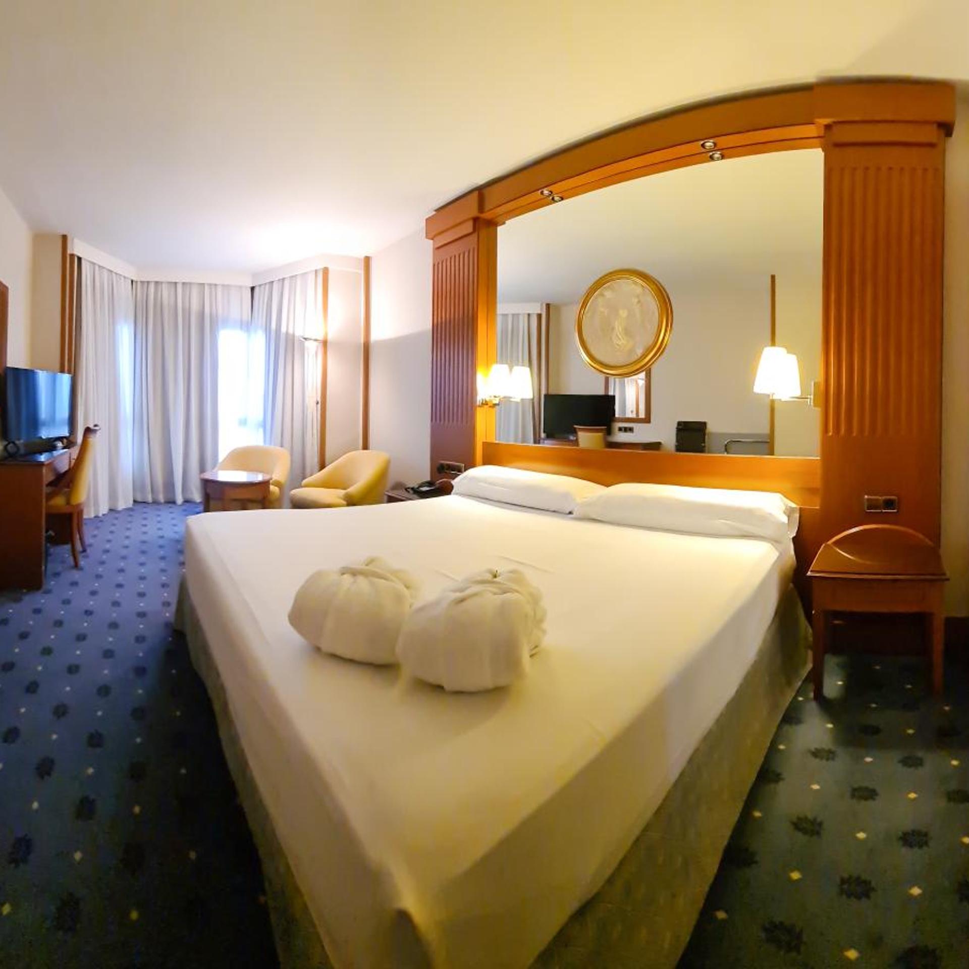 غرفة بسريرين منفصلين مع سرير إضافي، Hotel Los Bracos 7/10