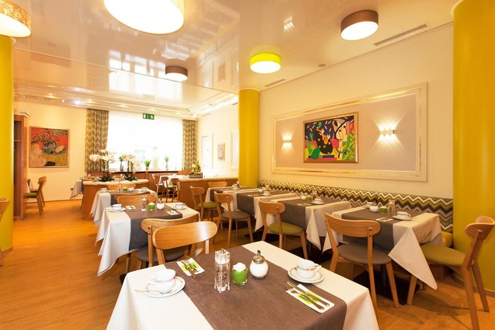 Favored Hotel Domicil Frankfurt 18/25