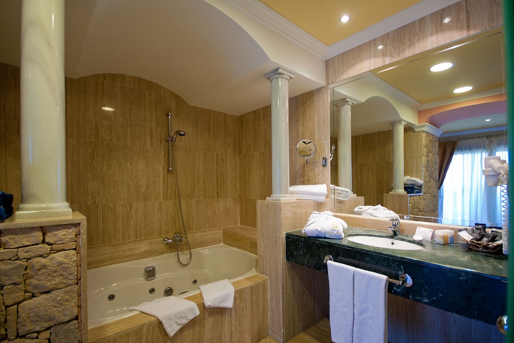 Hotel R2 Rio Calma Spa Wellness & Conference 18/67