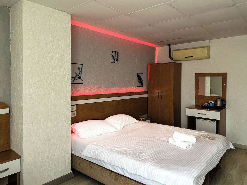 Avcilar Inci Hotel 18/68