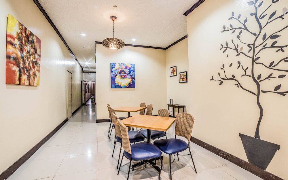 RedDoorz Plus near Rizal Junction 23/25