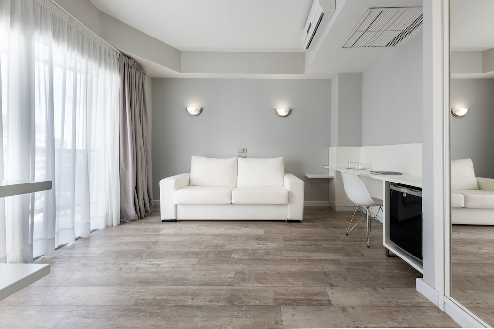 Caserio Hotel 21/55
