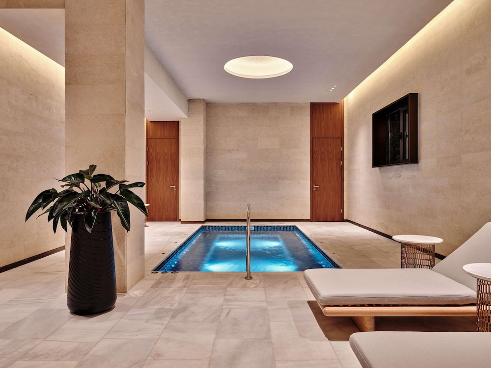 Swissotel Tashkent 28/54