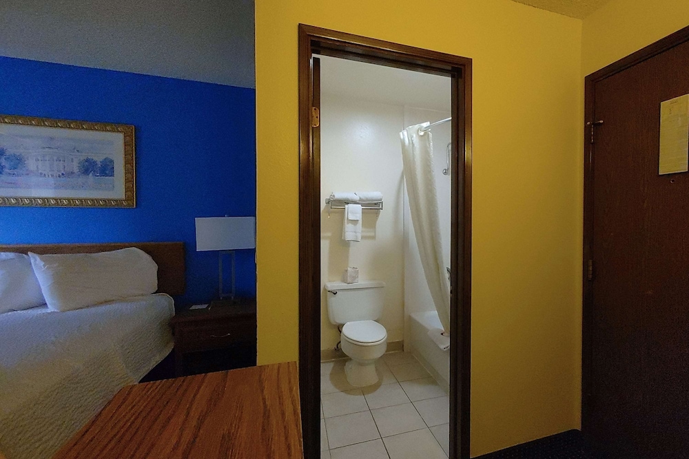 Days Inn by Wyndham Pocatello University Area 10/30