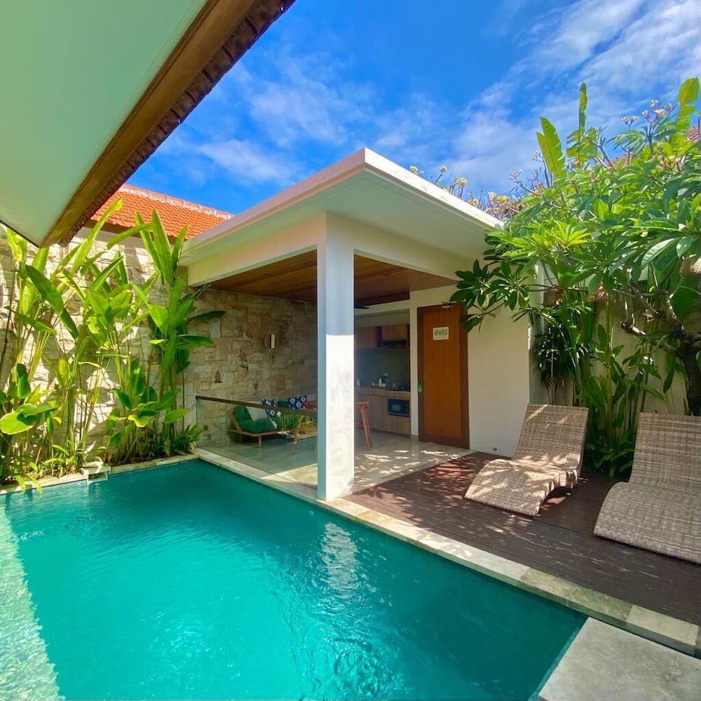 Danka Villa Sanur 20/24