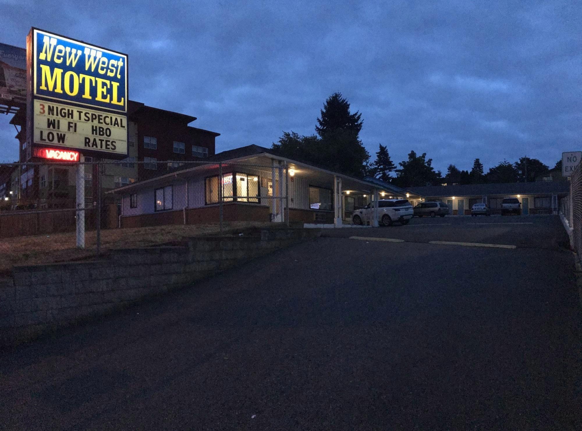 New West Motel 4/15
