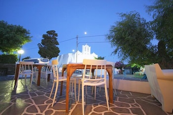 Smaragdi Hotel 3/56