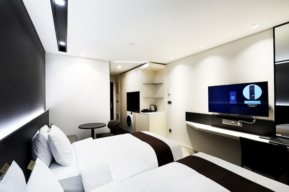 Gloucester Hotel Kintex 35/61
