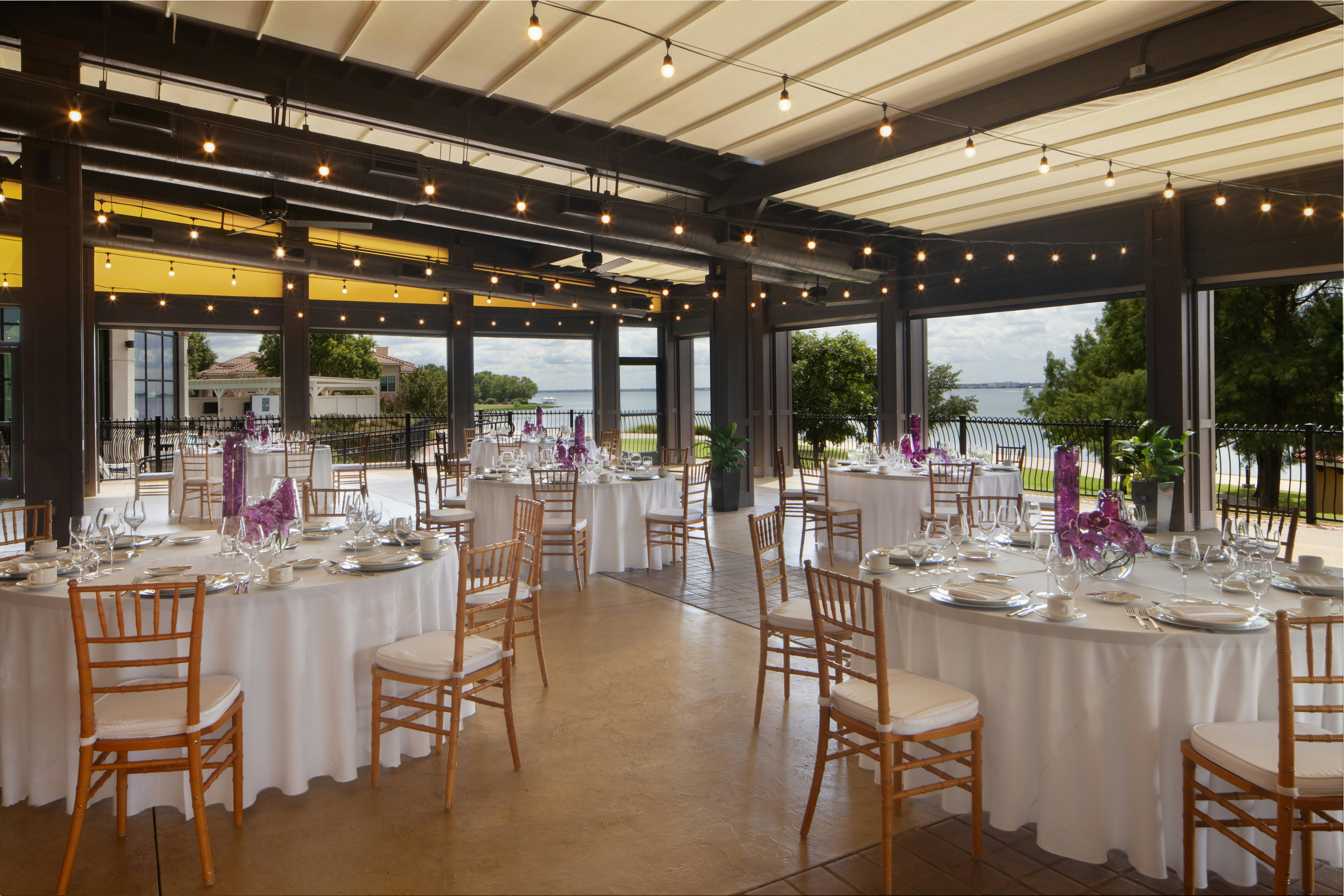 Hilton Dallas/Rockwall Lakefront 44/77
