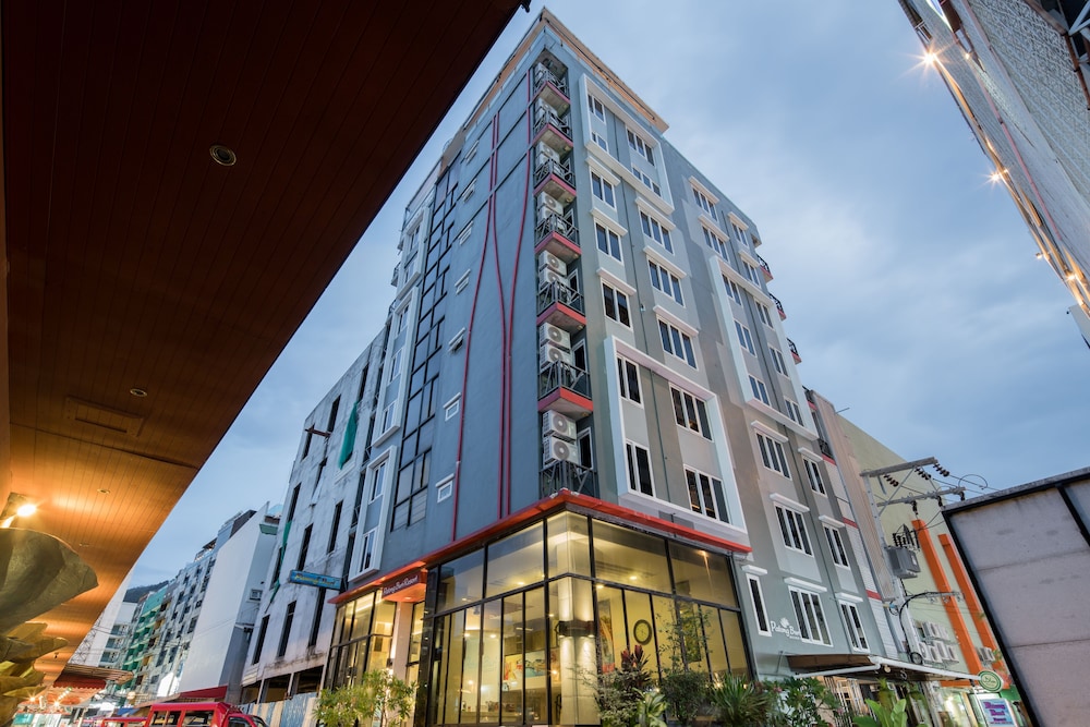 芭東布里酒店(Patong Buri Resort) 图片1