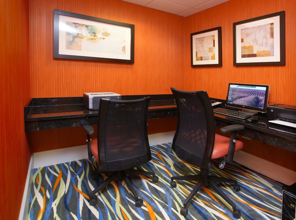 Holiday Inn Express Hotel And Suites Festus South St Louis 58/63