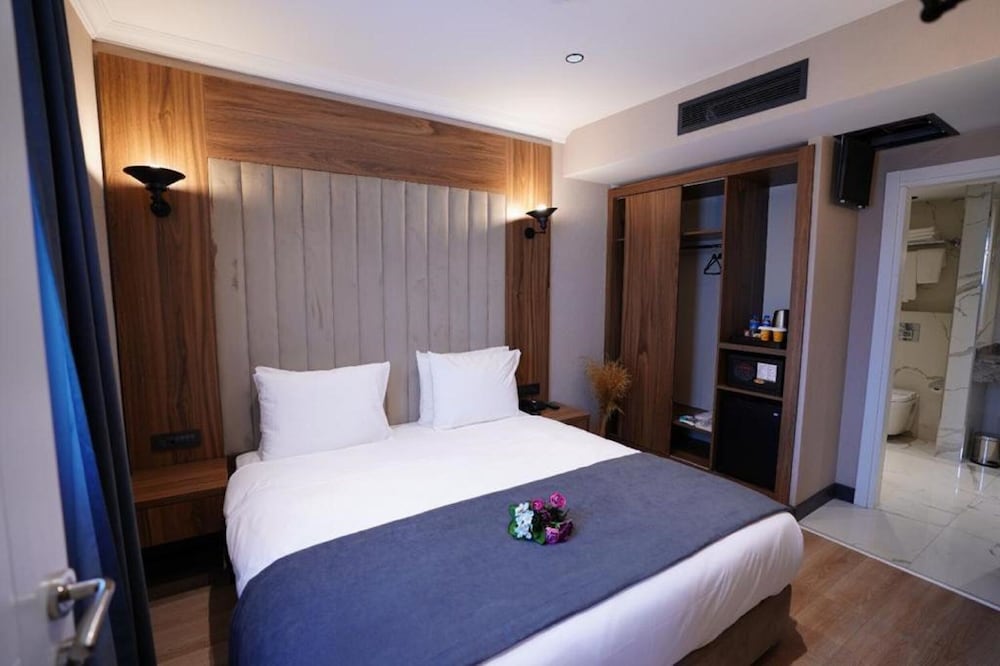 Mineo Hotel Taksim 20/40