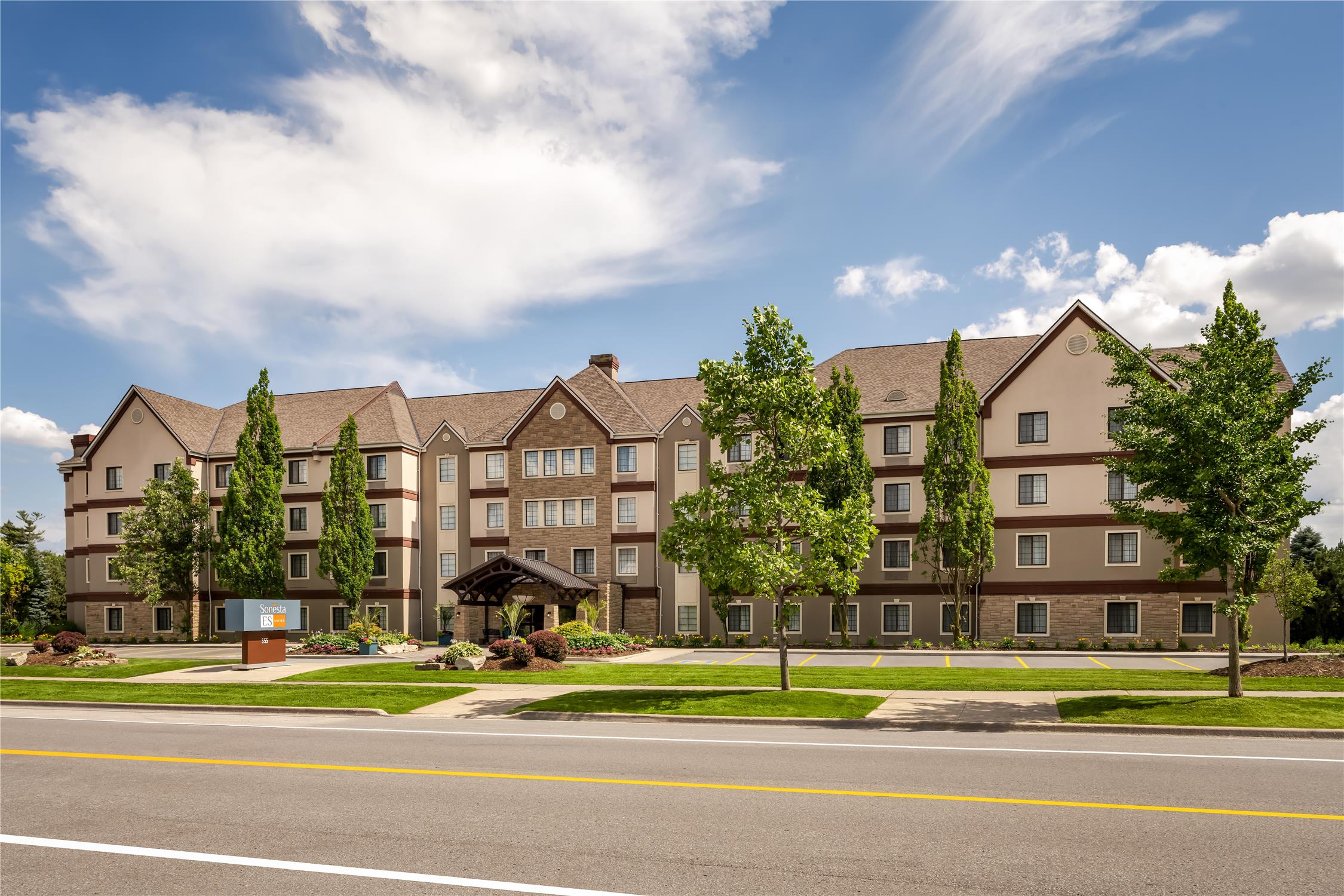 Sonesta ES Suites Toronto Markham 13/14