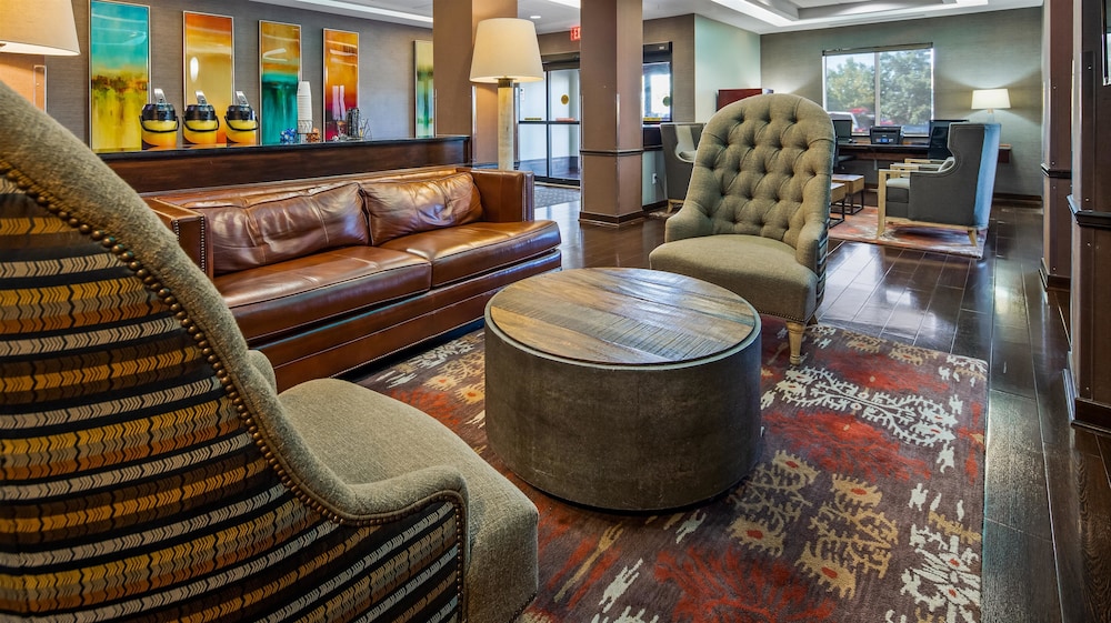 Best Western Plus Olathe Hotel 23/34