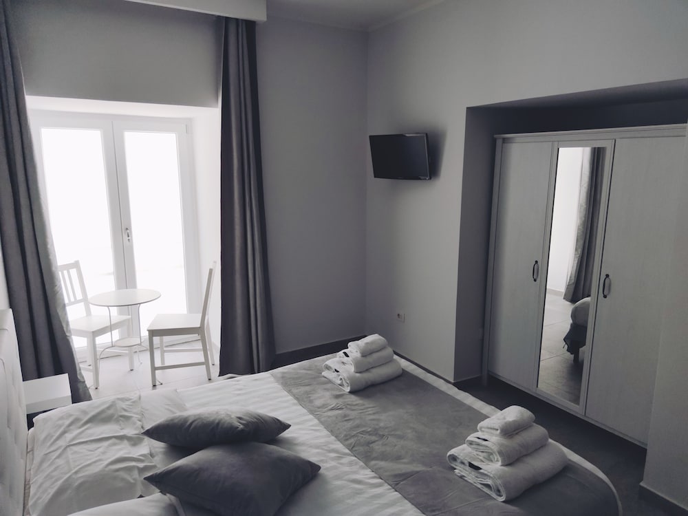 B&B I BORBONE 16/63