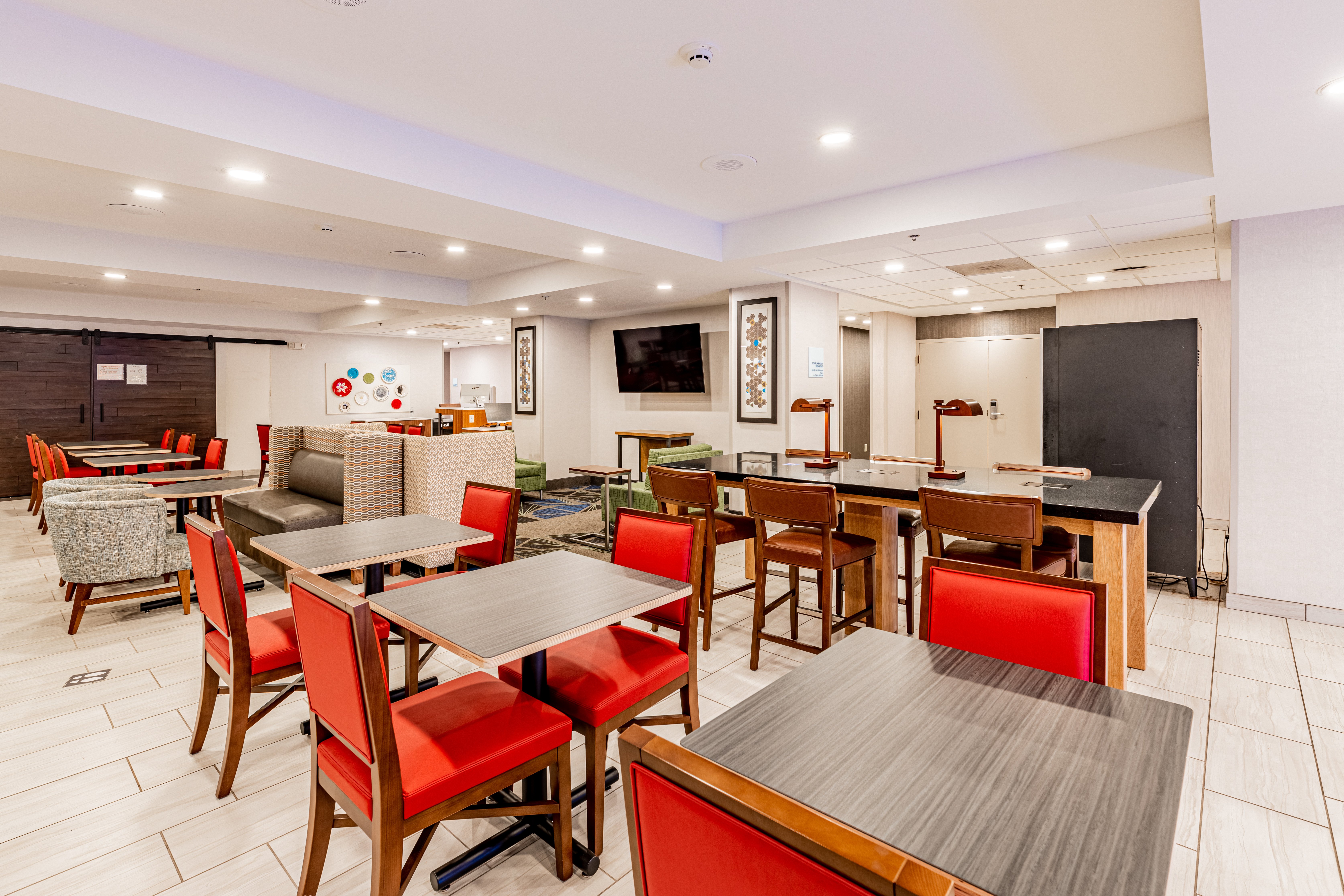 Holiday Inn Express Indianapolis South 44/54