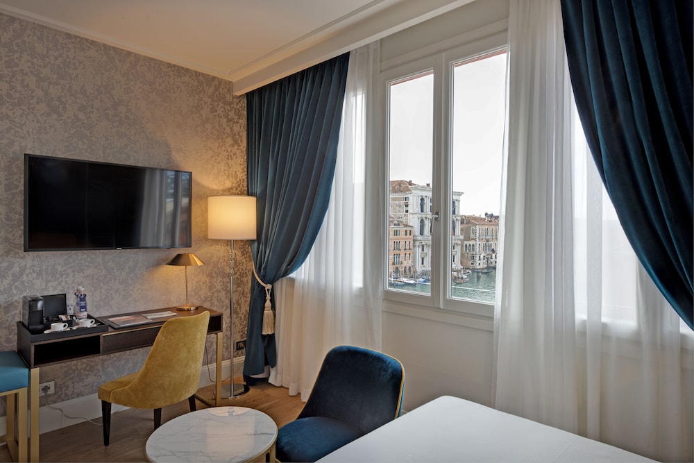 H10 Palazzo Canova 51/75