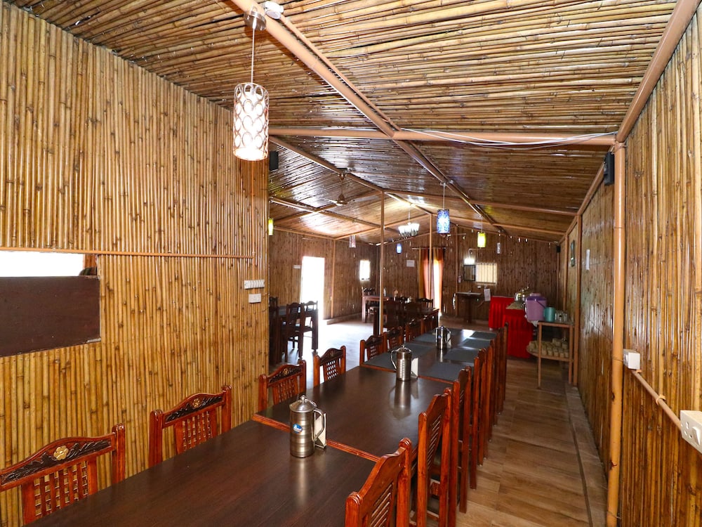 Damyanti Residency Hotel 40/50