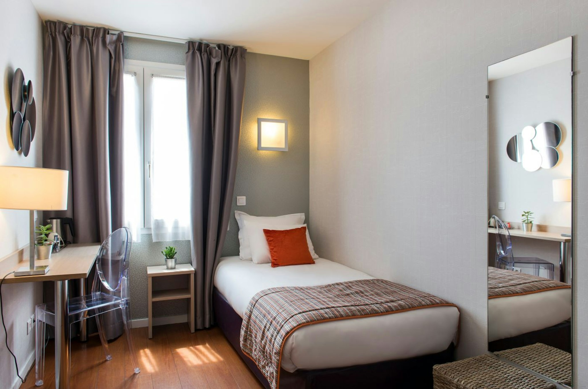 Diese Hotel Bastille 21/50