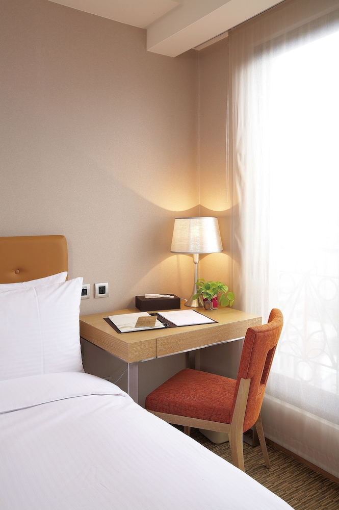 Classic City Resort 7/30