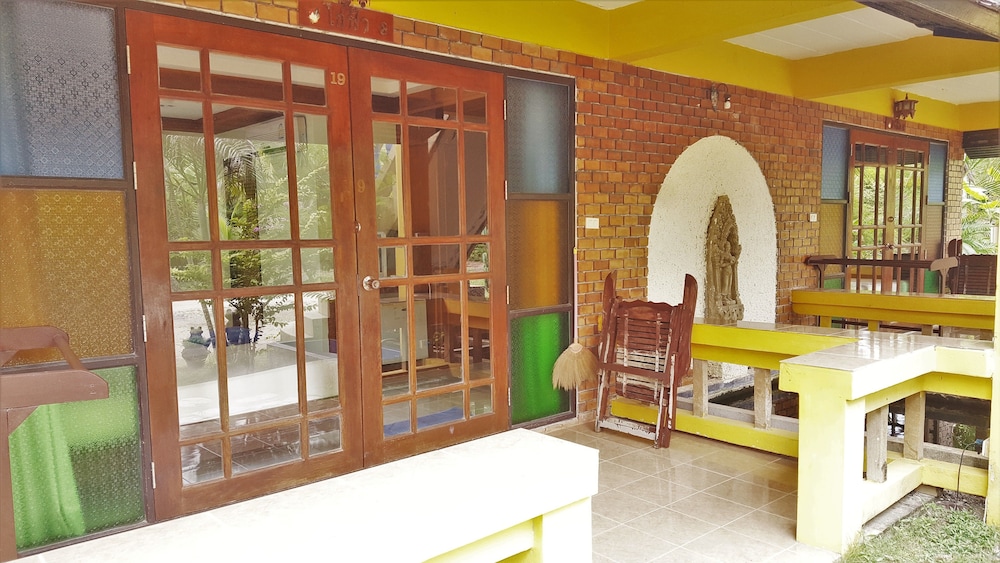 First Villa Beach Resort 75/75