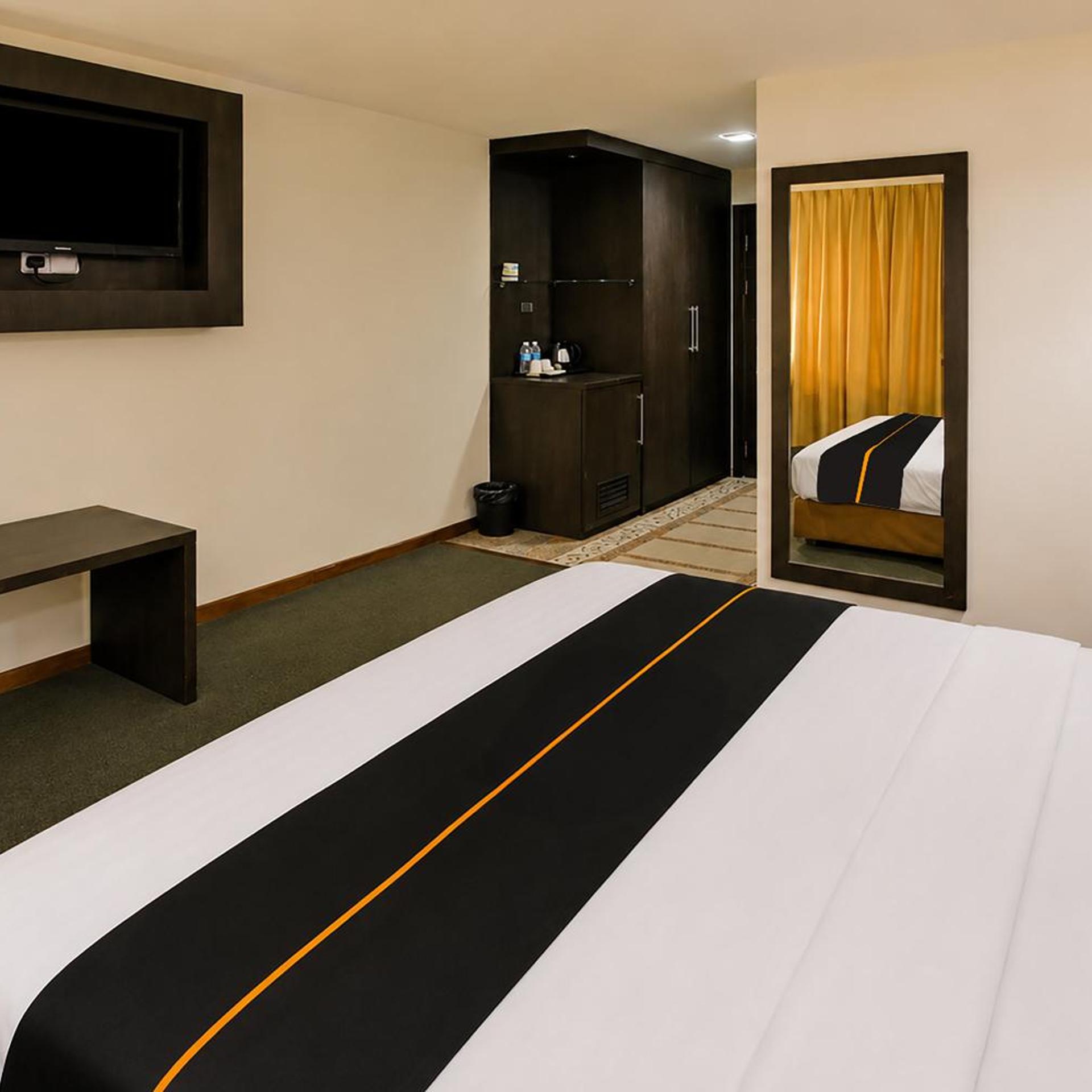 OYO 89411 900 Inn 27/50