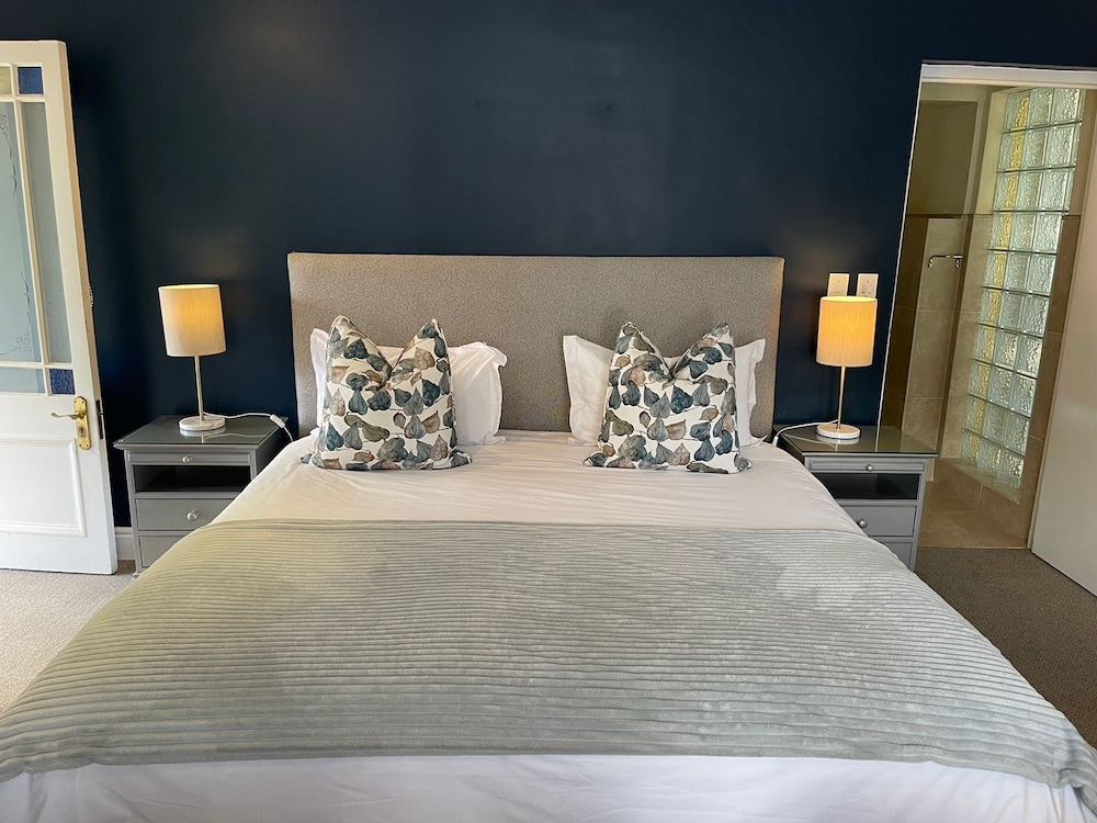 Plumwood Boutique Hotel 20/32