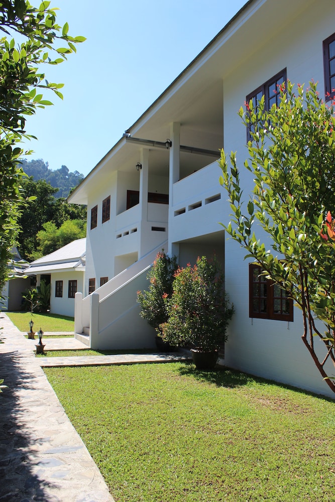 Villa Colina 11/18