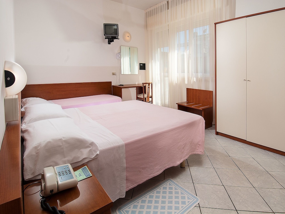 Hotel Odeon 14/48