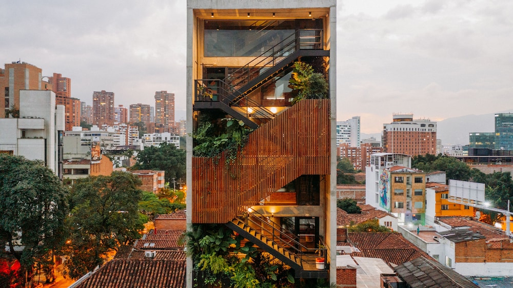 The Somos Hotel 5/50
