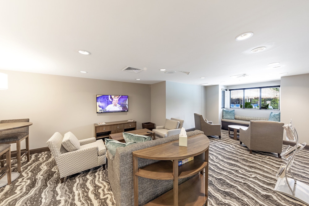 Staybridge Suites Naples Marco Island 54/75