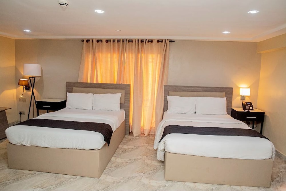 Golfview Hotel and Suites 19/63