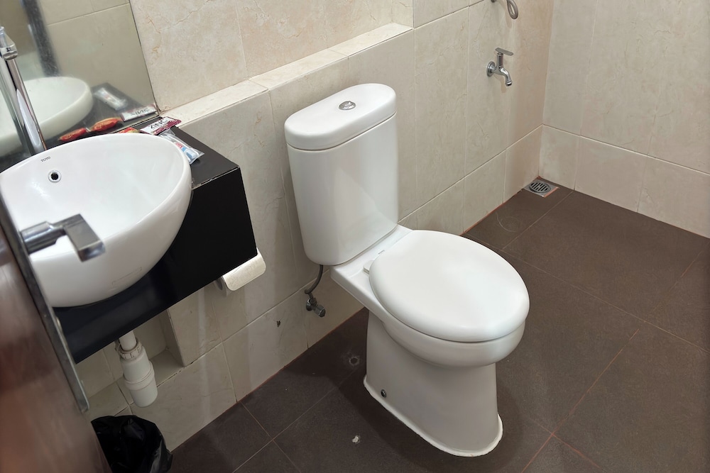 Hotel Bumi Makmur Indah 50/54