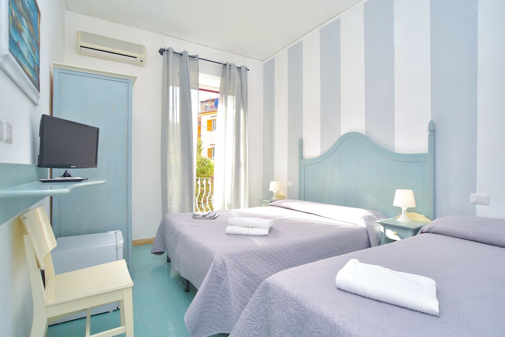 HOTEL VILLA TINA 21/56