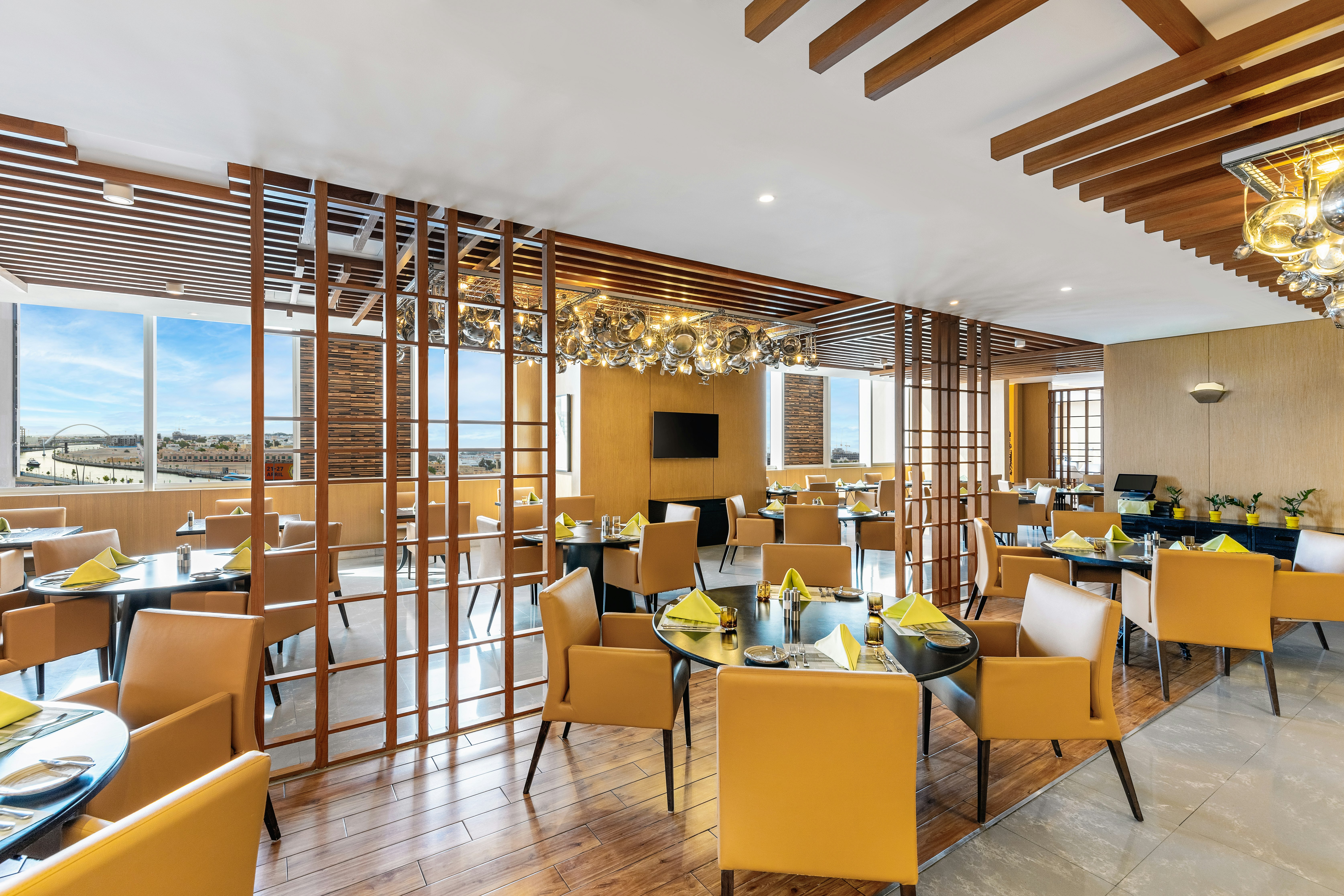 V Hotel Dubai, Curio Collection by Hilton 56/68