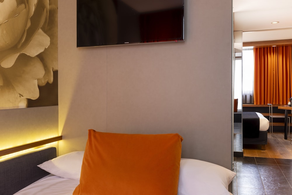 Hotel Elixir Paris 33/74