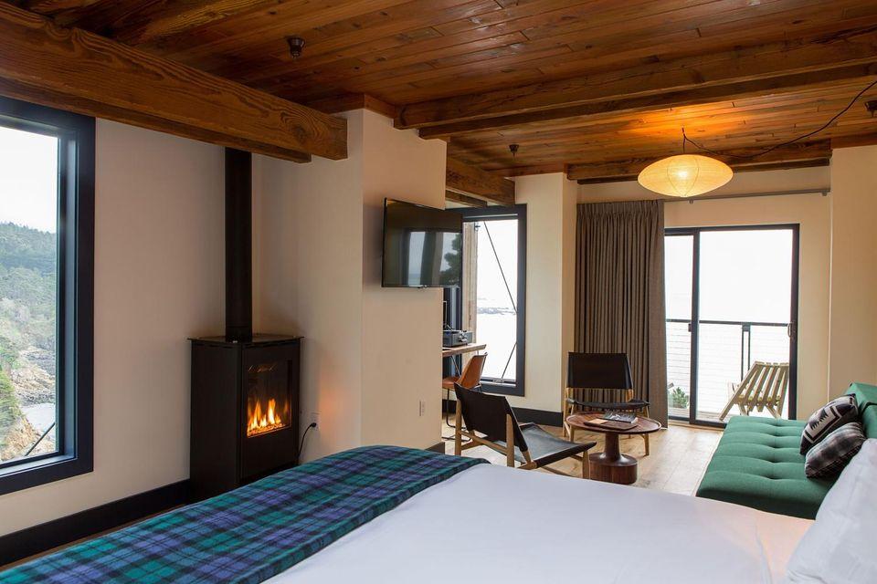 Cove, Suite