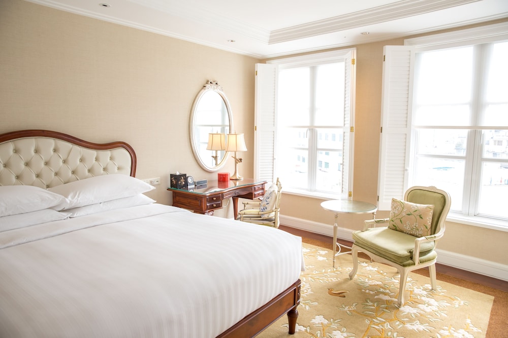 Park Hyatt Saigon 17/79